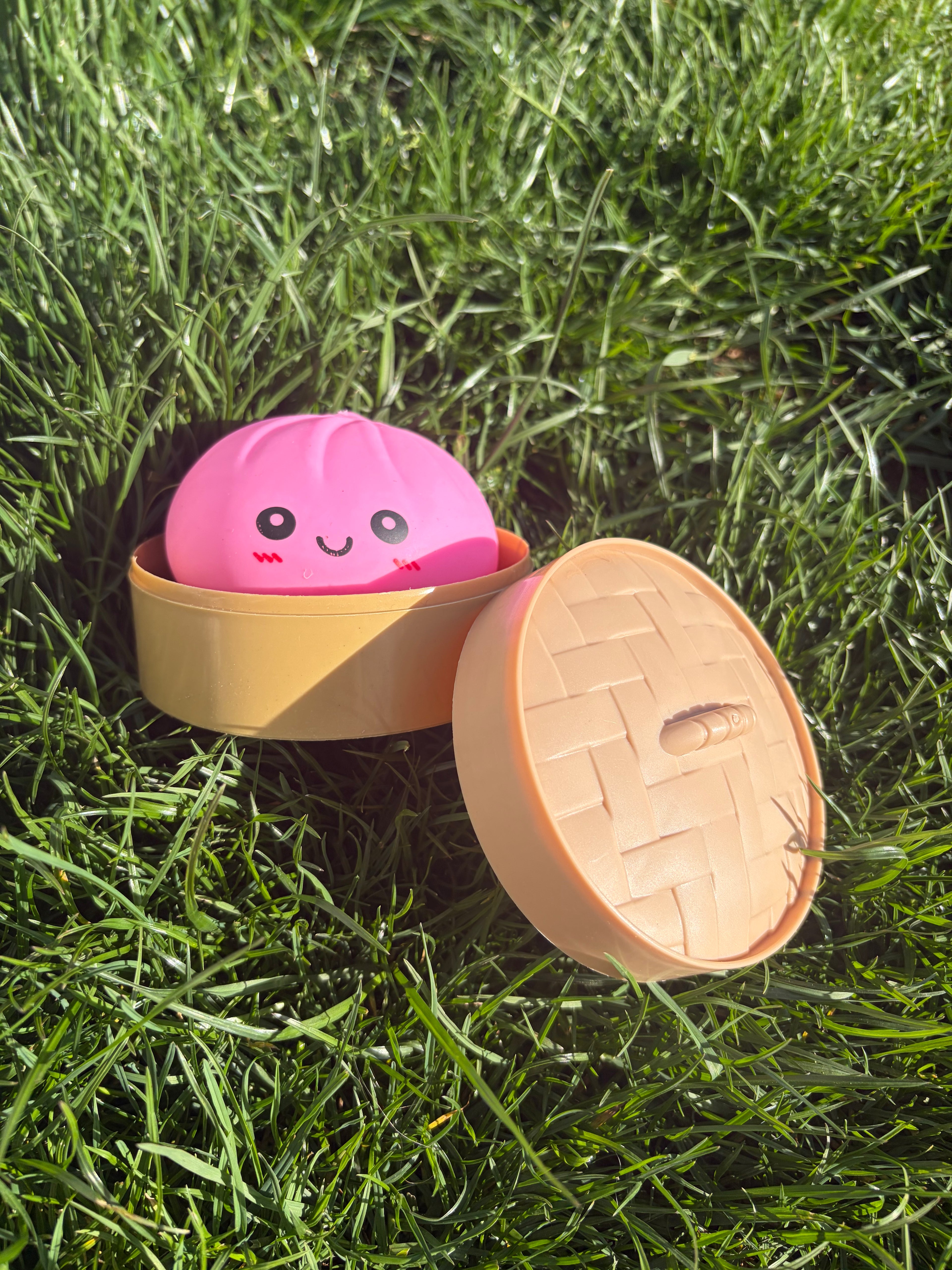 Kawaii-Squishy im Körbchen